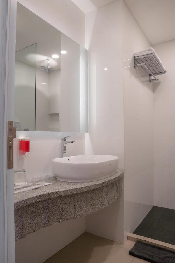 Grand G7 Hotel Pasar Baru Jacarta Exterior foto