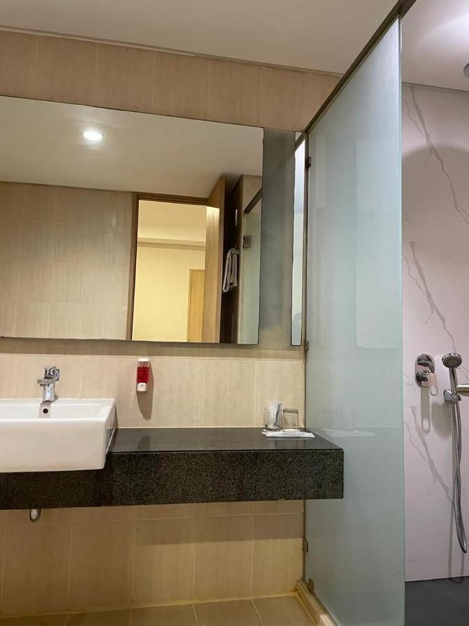 Grand G7 Hotel Pasar Baru Jacarta Exterior foto
